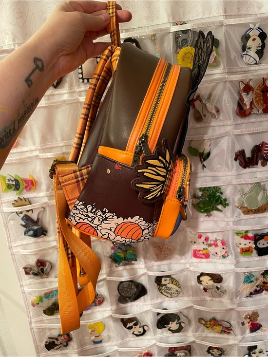 ?PRICE FIRM?NWOT Loungefly Peanuts Snoopy
Scarecrow Costume Backpack+wallet SET main image 15